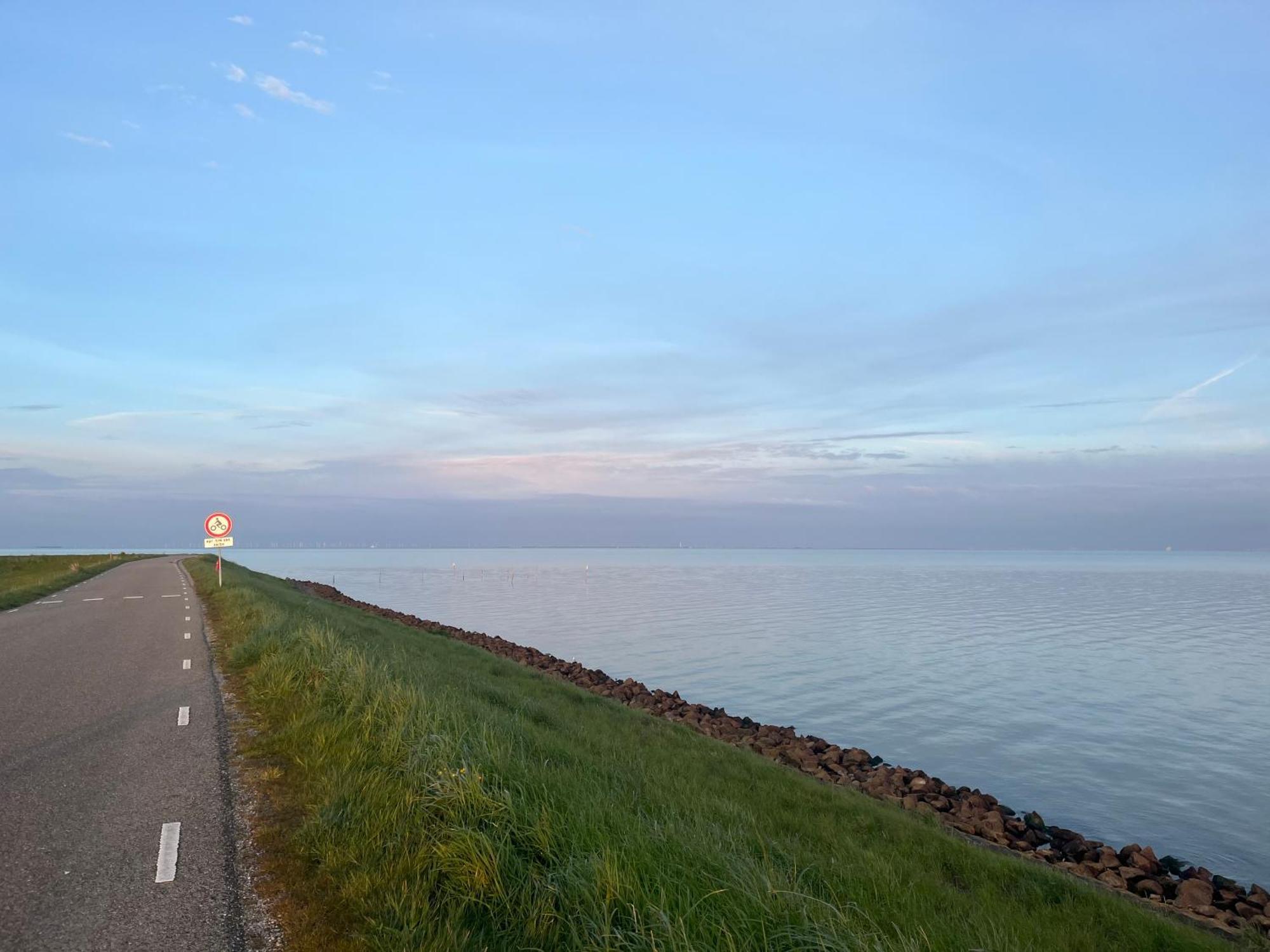 Vakantiehuis Het Uilennest Wijdenes Esterno foto